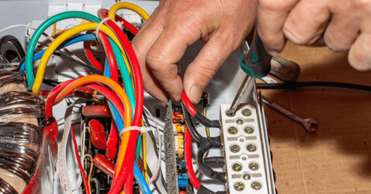 How Voltage Stabilizers Ensure Equipment Safety and Reliability – ECSKSA