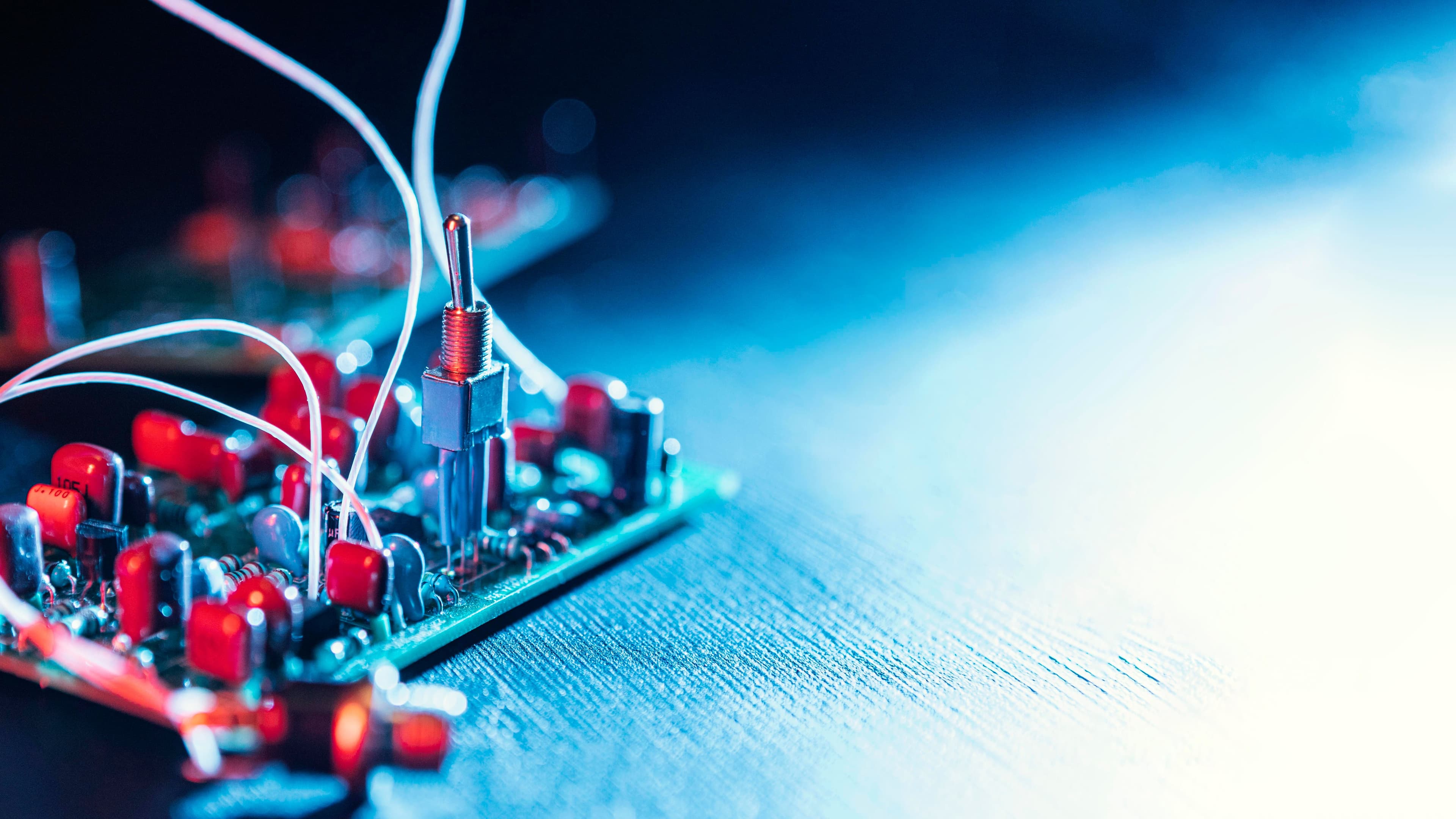 Circuit Protection Devices: Ensuring Safety and Reliability – ECSKSA