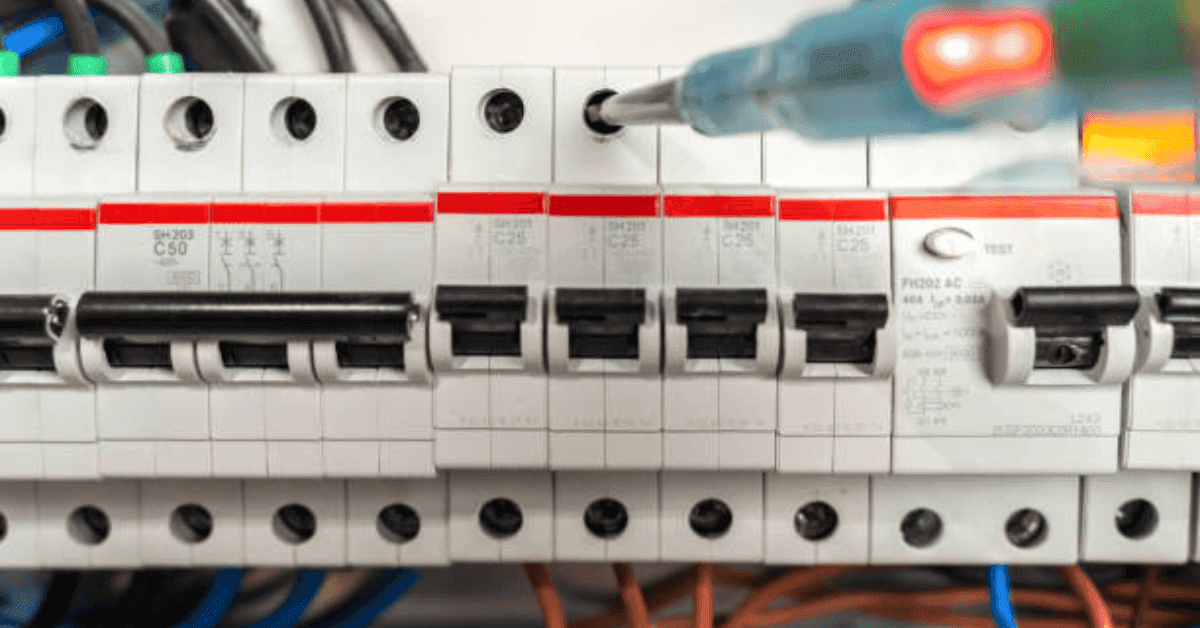 What is the Difference Between MCB and MCCB – ECSKSA